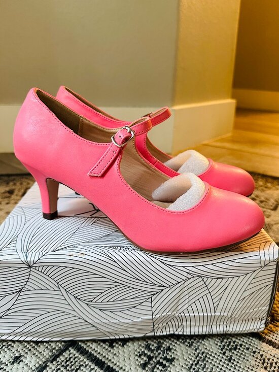 Olivia K Shoes - ✨ BRAND NEW IN BOX ✨ Bubblegum Pink Olivia K KONA-2C Mary Jane Heels Size 8